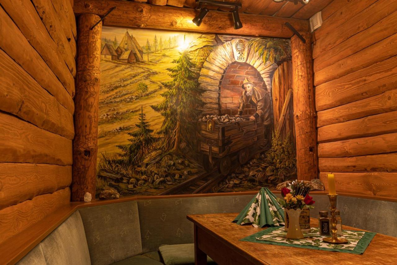 Pension Und Gaststaette Zur Knappenschaenke Thermalbad Wiesenbad Екстериор снимка