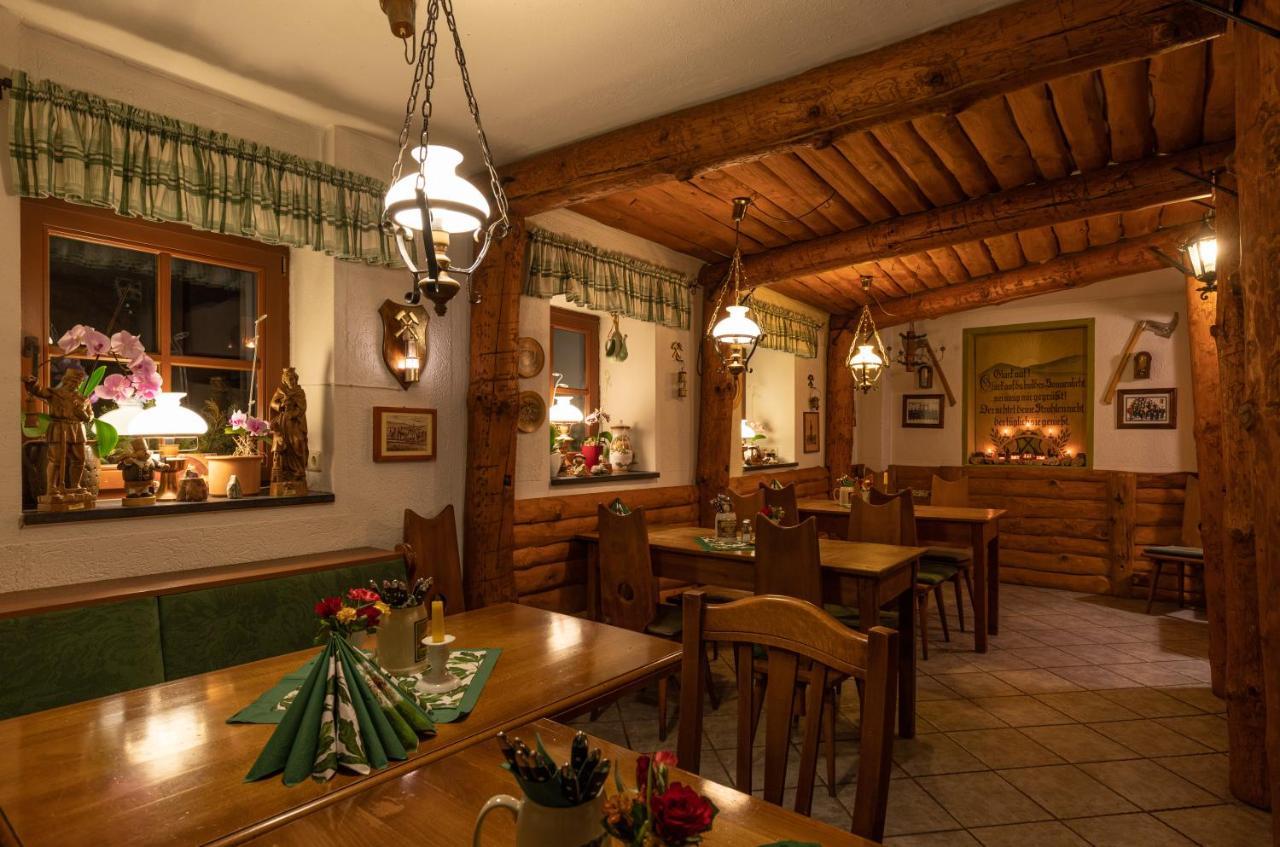 Pension Und Gaststaette Zur Knappenschaenke Thermalbad Wiesenbad Екстериор снимка
