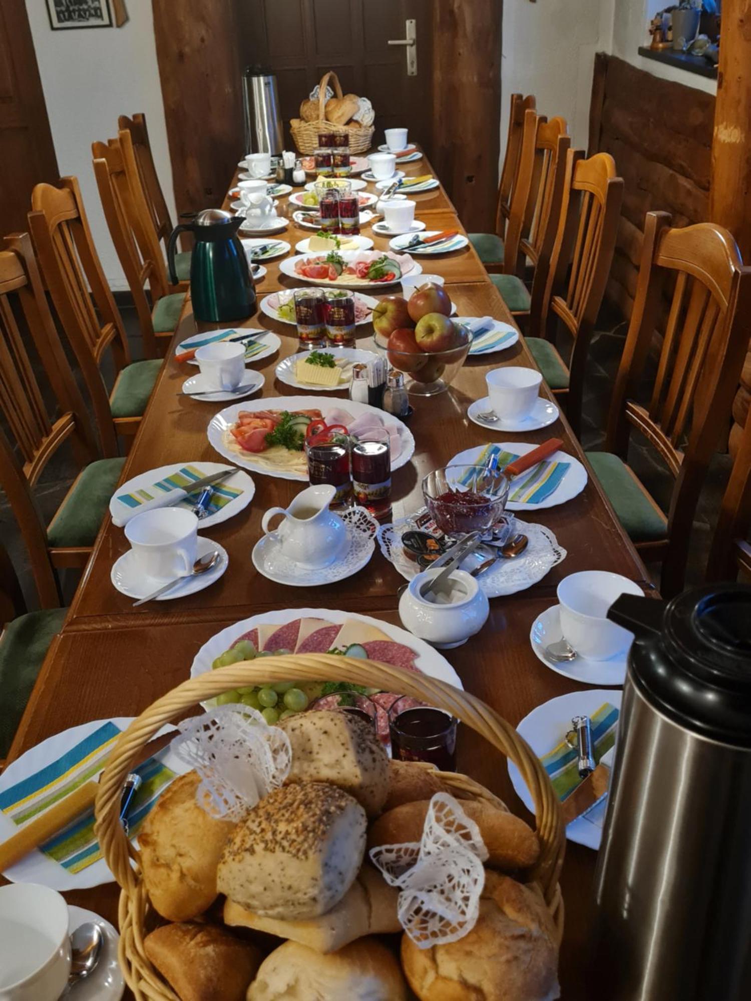 Pension Und Gaststaette Zur Knappenschaenke Thermalbad Wiesenbad Екстериор снимка